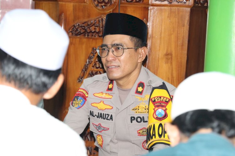 Polres Batu Sampaikan Pesan Kamtibmas Lewat Suling